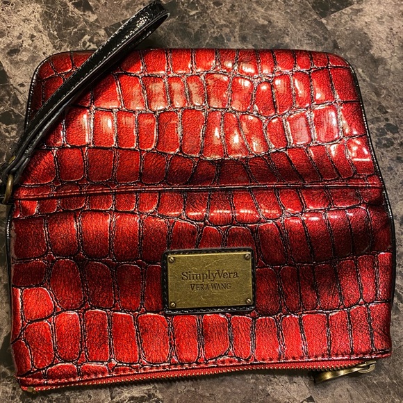 Vera wang clutch - Picture 2 of 4